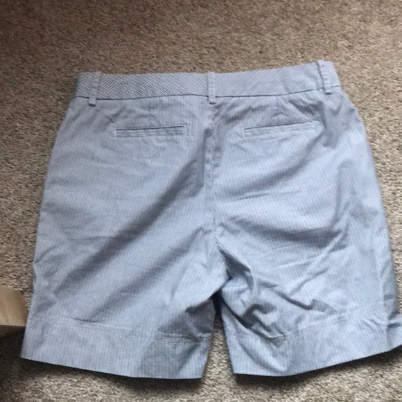 Banana Republic blue striped shorts - Picture 5 of 5